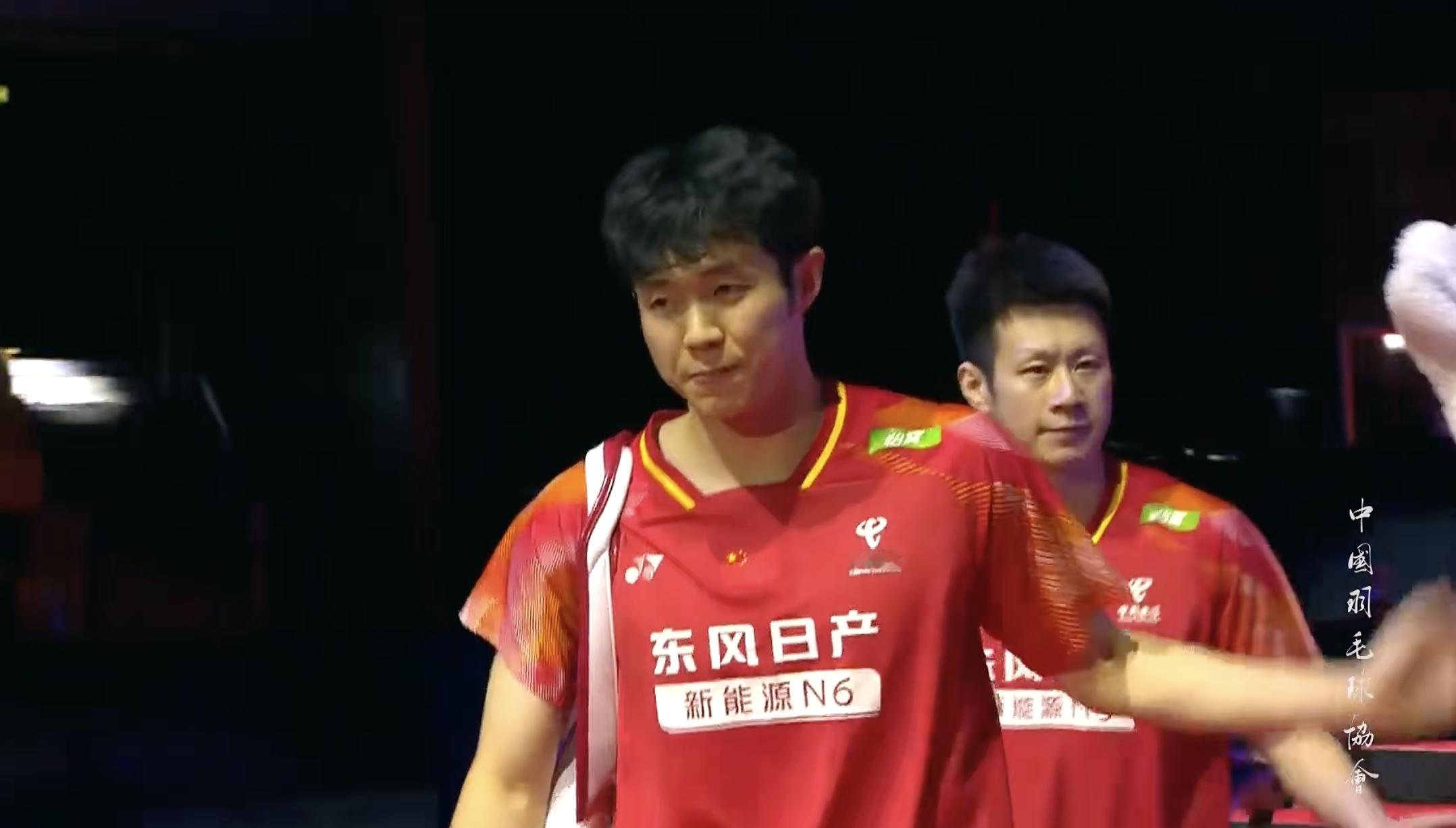 二双：何济霆/任翔宇🇨🇳vs🇫🇷伊劳埃/里奥，比赛马上开始！翁神让你