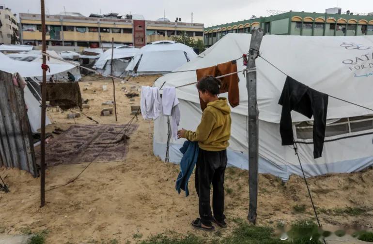 尽管已达成停火协议，以色列军队仍继续限制进入加沙的物资作者：努尔·奥德报道来自被