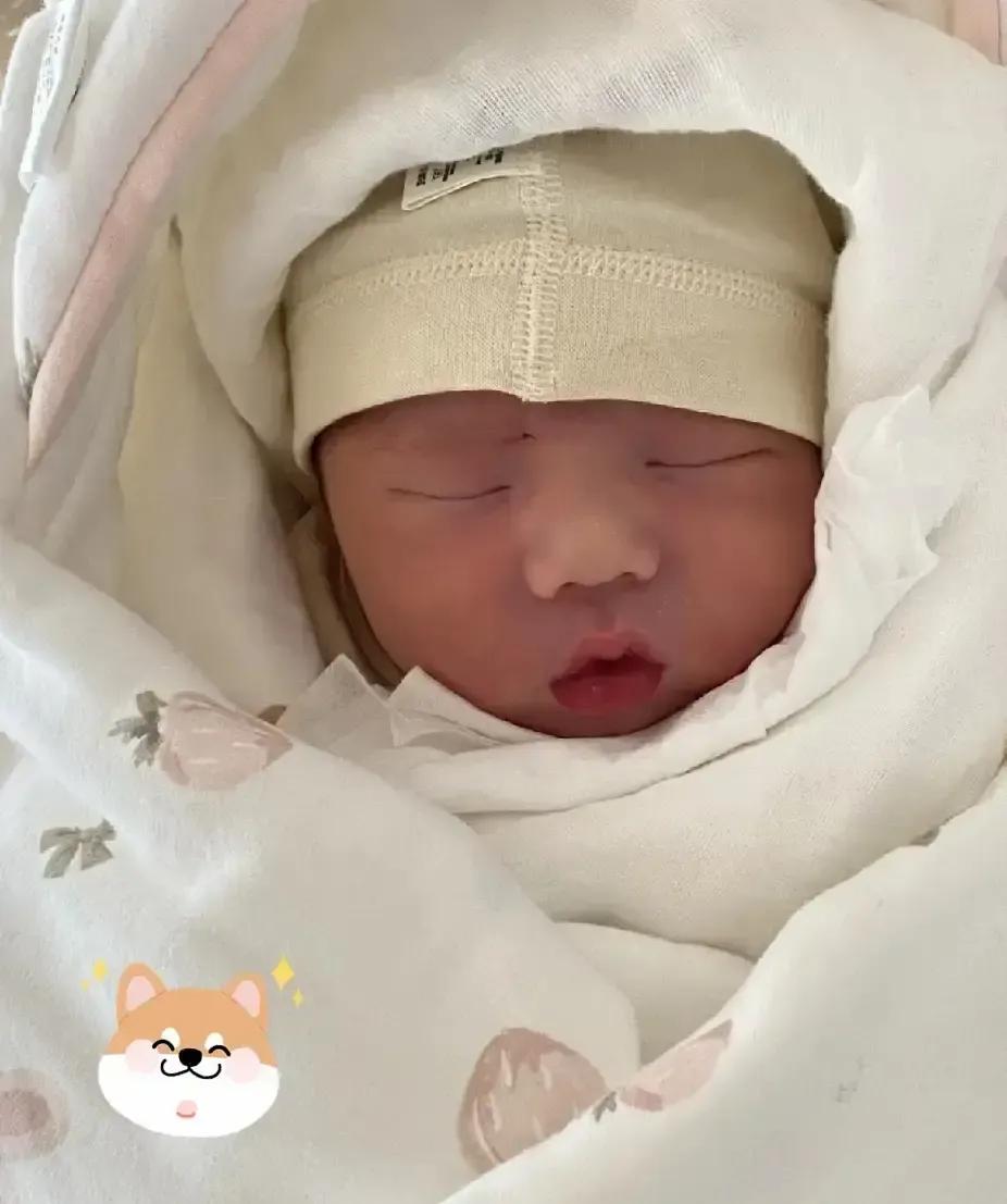 刚出月子第五天，婆婆一句“你小姑子要上班，孩子没人带，接过来你一起带”把我当场整