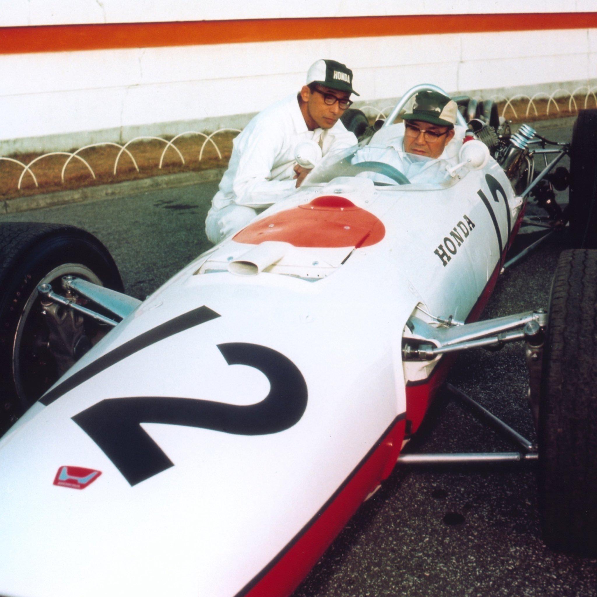 本田动力加持的F1赛车涂装演变，所以问题来了，为什么没了迈凯伦-本田的呢？📷️