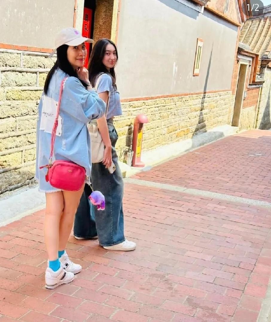 夏克立15岁女儿夏天poppy近照一出来，直接把我拽回《爸爸去哪儿3》的夏天