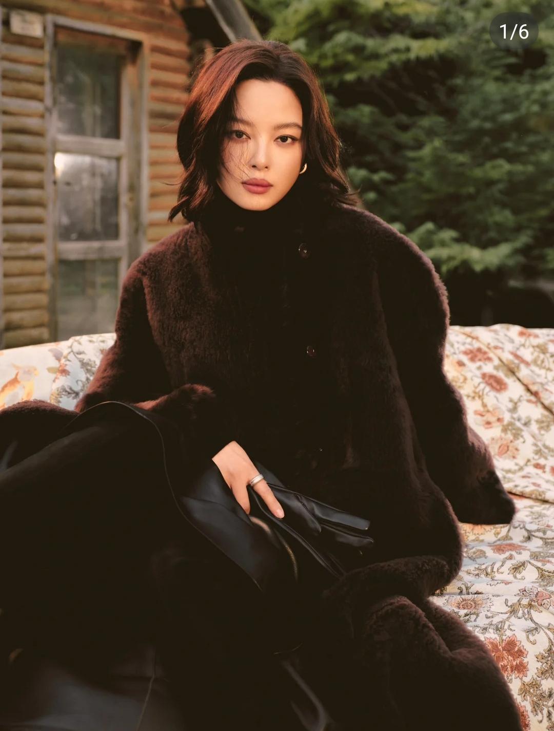 辛芷蕾彻底不忍了，​郝蕾说辛芷蕾拿奖水份高，​辛芷蕾可不惯着，直接发长文回击