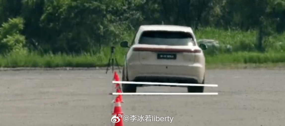 没试到全新的理想L6看了下曝光的最新的底盘信息因为当时试驾理想L8的时候了解到L