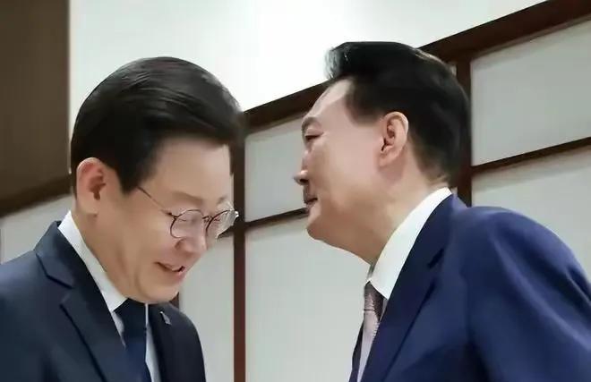 韩国总统尹锡悦的罪行十分地深重，不但犯有内乱罪，妨碍司法公务罪，侵占内阁权力罪，