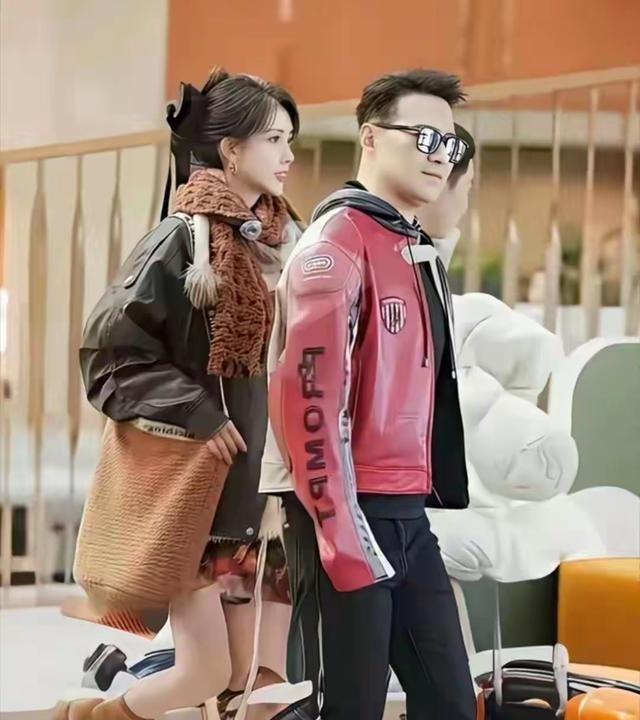 55岁的歌手汪峰，人称摇滚一哥，在娱乐圈混得风生水起，自从和章子怡离婚后，便彻底
