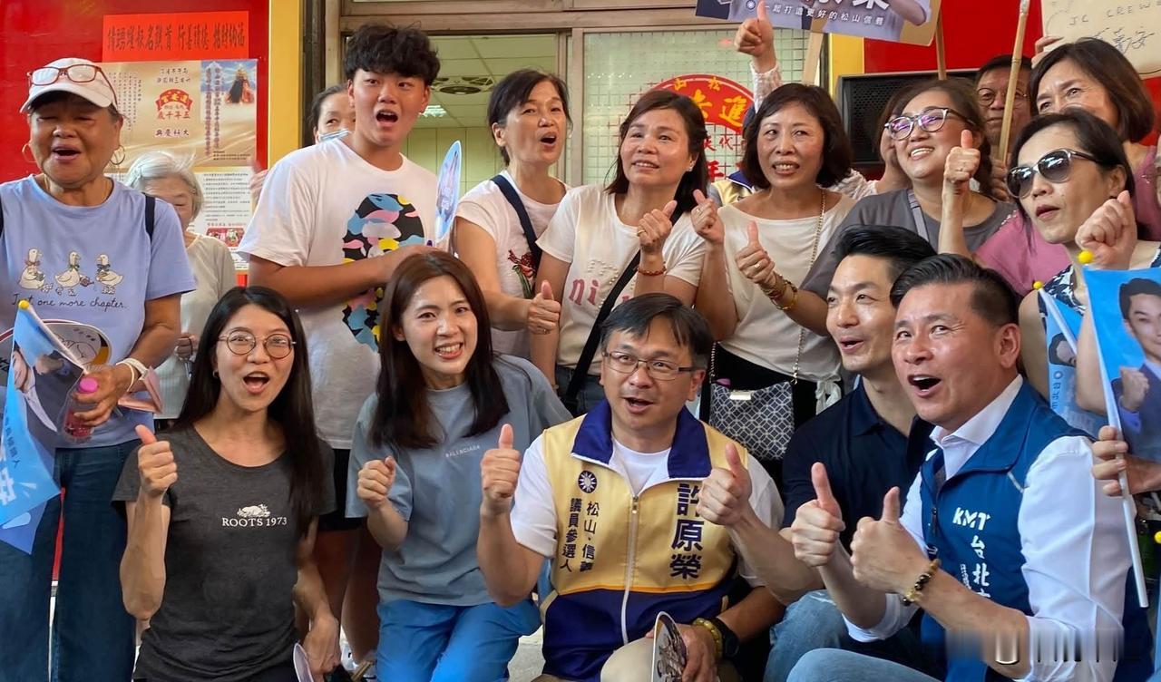 国民党立委徐巧芯今（27日）在脸书发文表示，今天与蒋万安市长，一起到进安宫拜拜，