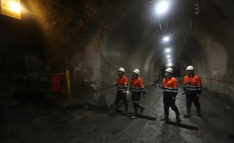 最近辽宁挖出了全国最大的金矿，已探明的金就有1444.49吨，以当前金价计算，价