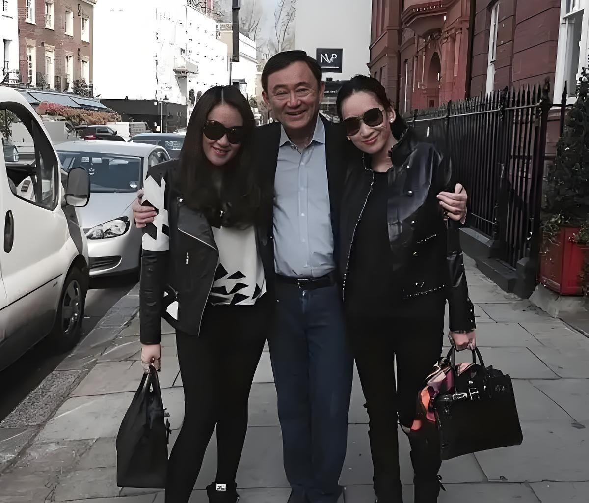 为何他信会带萍通坦出国，而不带佩通坦呢？