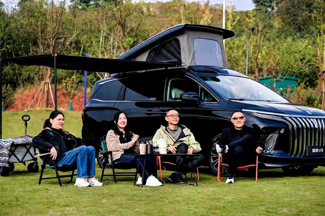 这就是家用车绕不开的现实！电车30万：使用10年，电费1万，残值1.5万；油