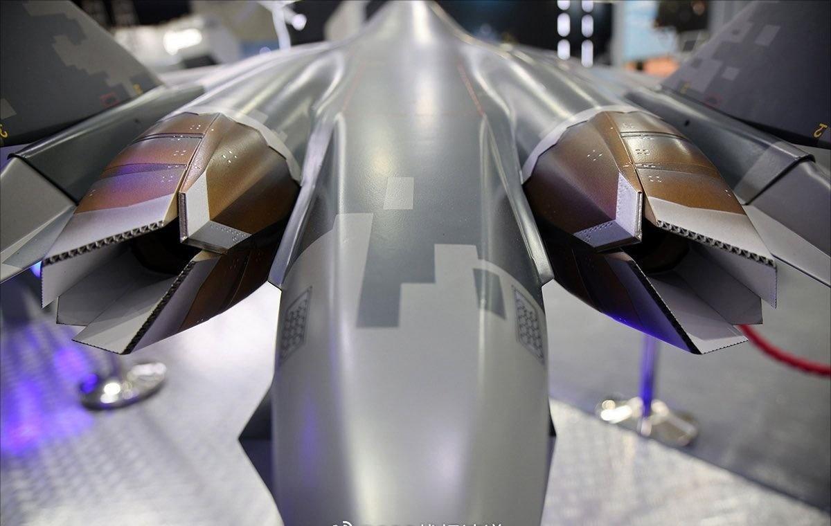 🇷🇺俄方在2025年迪拜航展上展示了配备“第二阶段”AL-51-F1发动机的