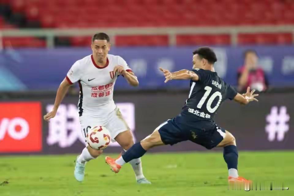 半场从3：0到3：2，蓉城领先我却很不爽！廖荣祥果然不是韦世豪，临门一脚不行，不