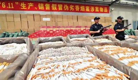 河南一小伙投资200万自己造香烟，七天回本，55天赚了上亿元。被抓时他不服气：烟