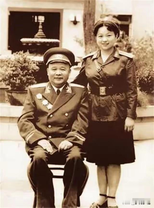 失散20年，农村女儿听广播得知父亲是开国大将！她的选择让无数人羞愧1955