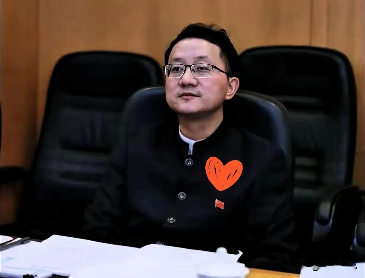 现在直播带货差不多凉了，很多做得好的主播都撤了，尤其是在杭州。之前大家都觉得直播