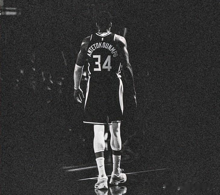 库兹马连发预警，字母哥地震级交易倒计时？NBA休赛期最大瓜进入官宣倒计时，雄