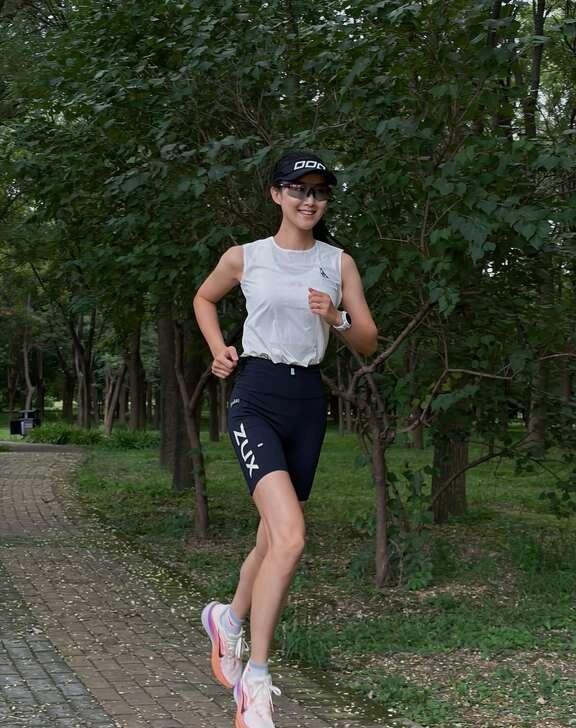 该怎样形容跑步的快乐呢大概是自由尤其跑在二区心率，简直不要太快乐一区心