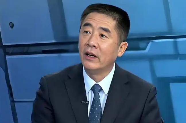 军事专家杜文龙曾毫不客气地批过伊朗：照这么个打法，导弹打光了，美以照样毫发无伤，