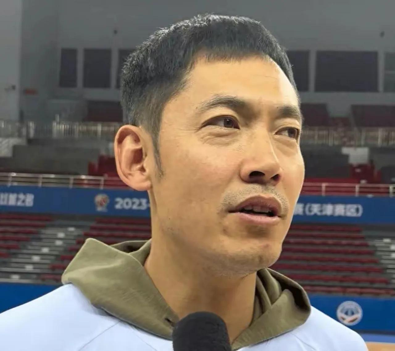 张庆鹏icon真敢说！今晚19：30，北控男篮对阵辽宁男篮icon！在赛前采访