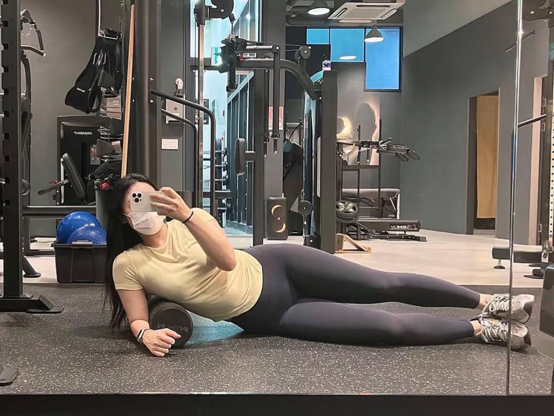 爱健身的小姐姐健身女孩穿搭