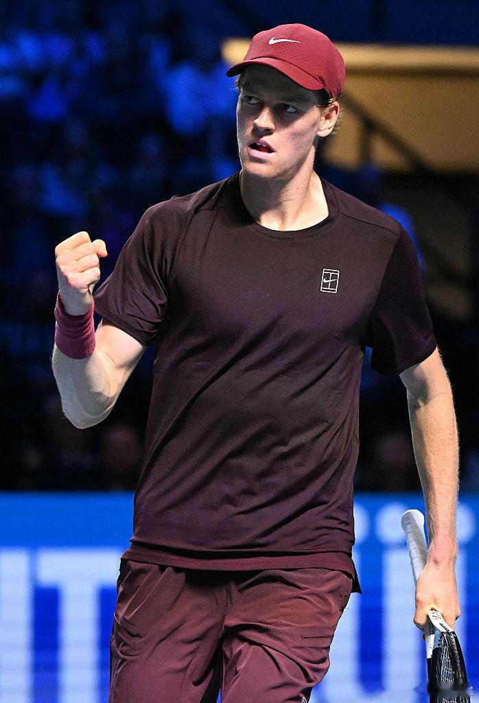 强势晋级四强✌️ATP500维也纳站1/4决赛,头号种子辛纳以6-46-4完