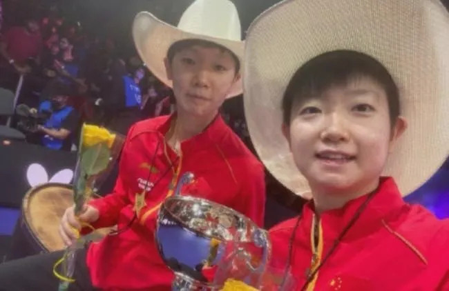王曼昱无愧双打女王：1.王曼昱孙颖莎：蝉联两届世锦赛女双冠军。2.王曼昱陈梦：在
