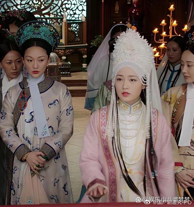 这妒忌的小眼神都快溢出屏幕了，虽然是演戏，但也太真实了