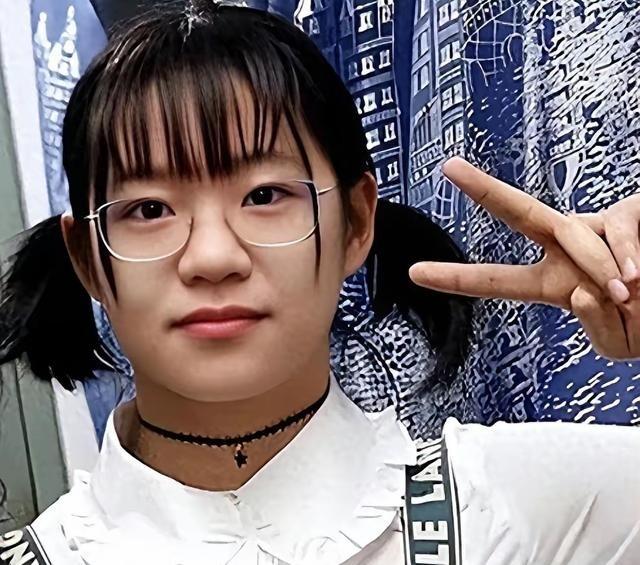 国科大硕士曾称侵华日军“英雄”，因辱华被学校开除，扬言要投奔美国，本该是国家