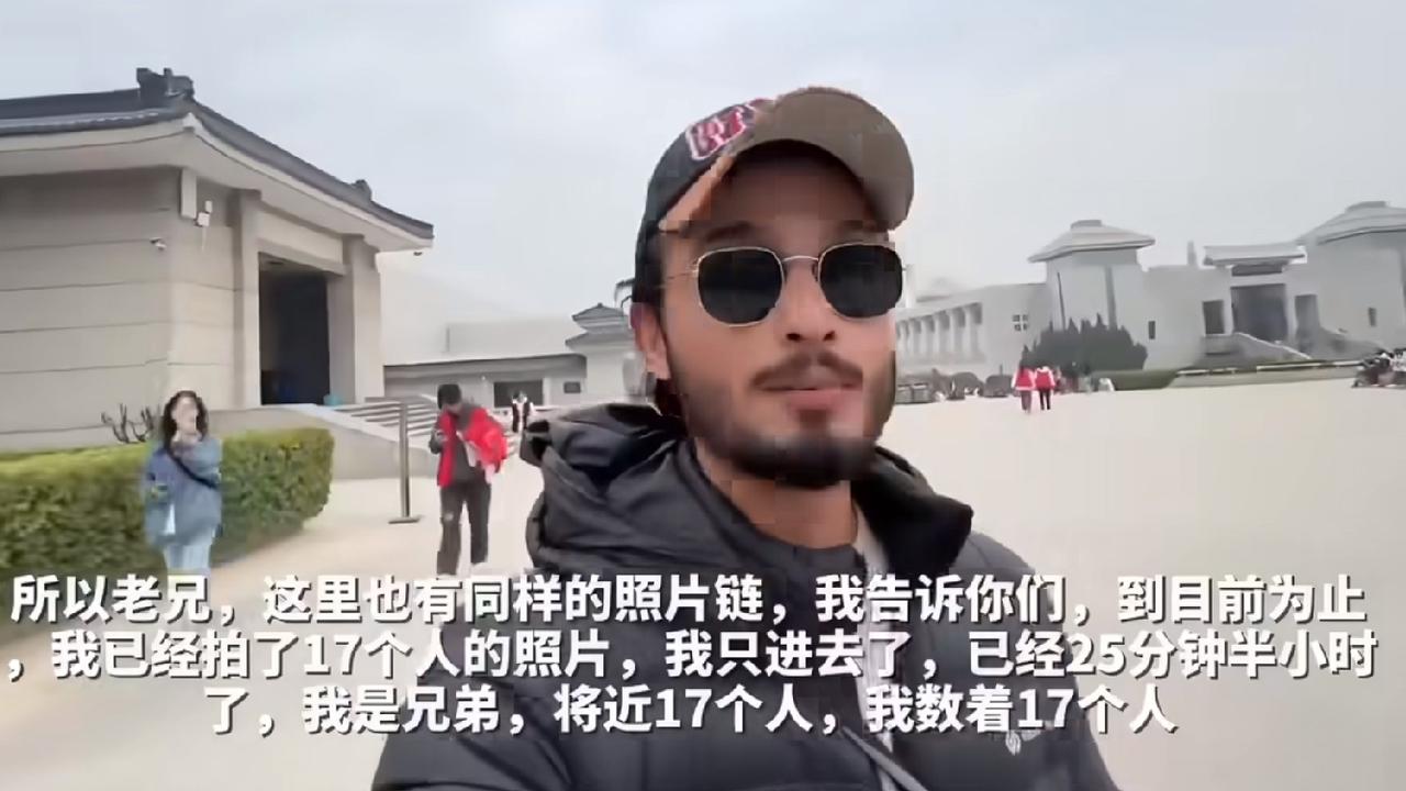 一位印度游客发视频向他的同胞喊话:快来中国吧，印度人在中国像明星一样受欢迎，短短