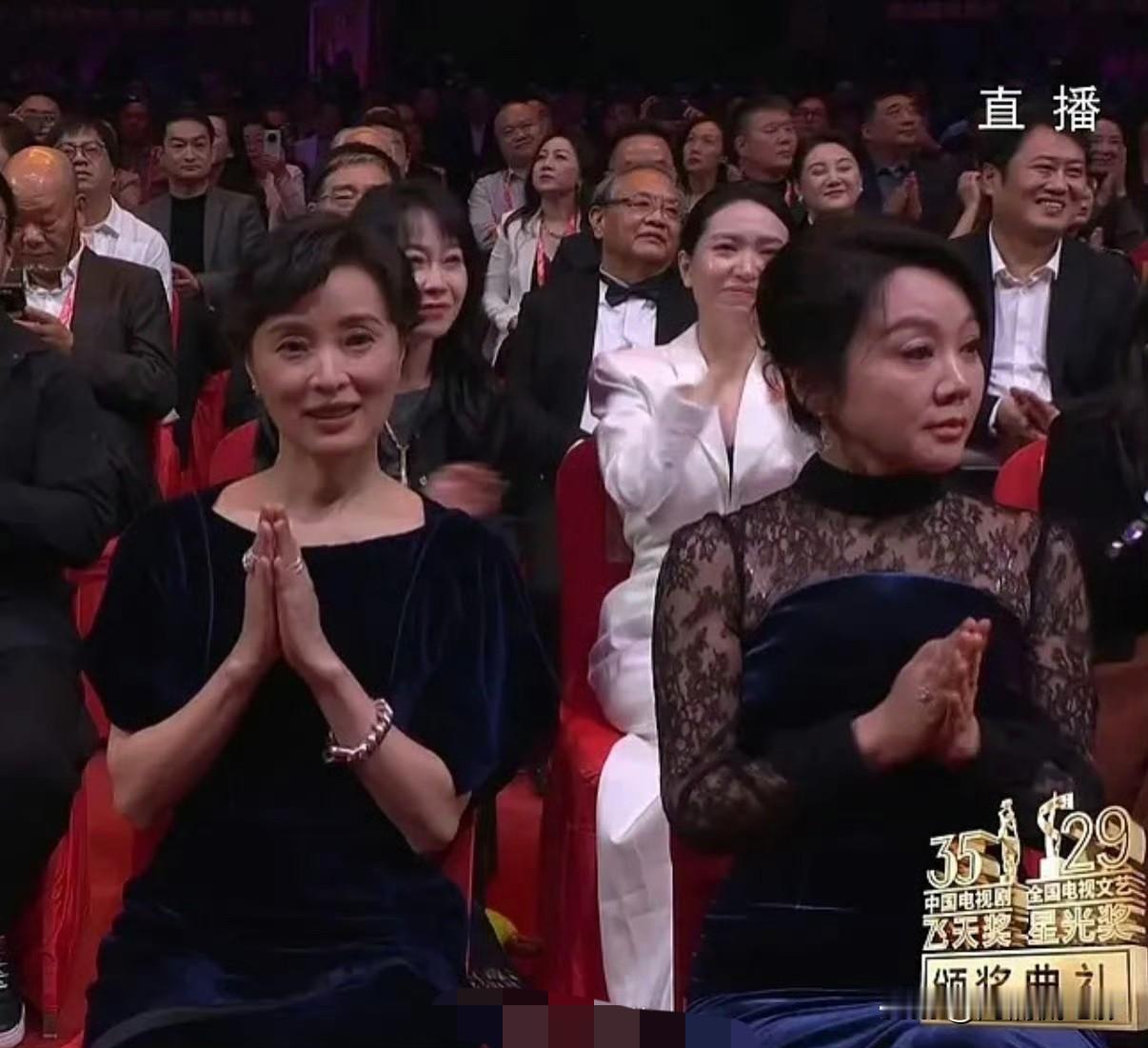 飞天奖视后花落宋佳，镜头下的闫妮早已懒得维持表情管理，三大奖项一路陪跑实在意难平