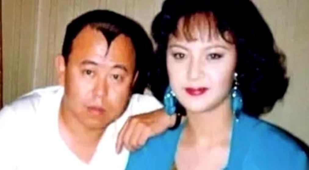 1996年，潘长江红了，红得发紫，回家第一件事，就是跟老婆杨云提离婚。理由是：