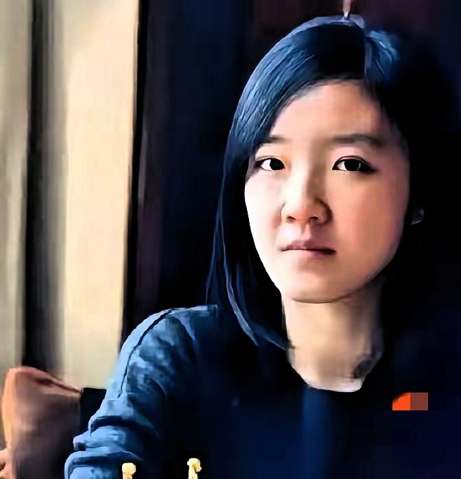 拒绝美国高薪的江西姑娘，凭啥让全球芯片圈记住？别再盯着明星塌房了！看看这位