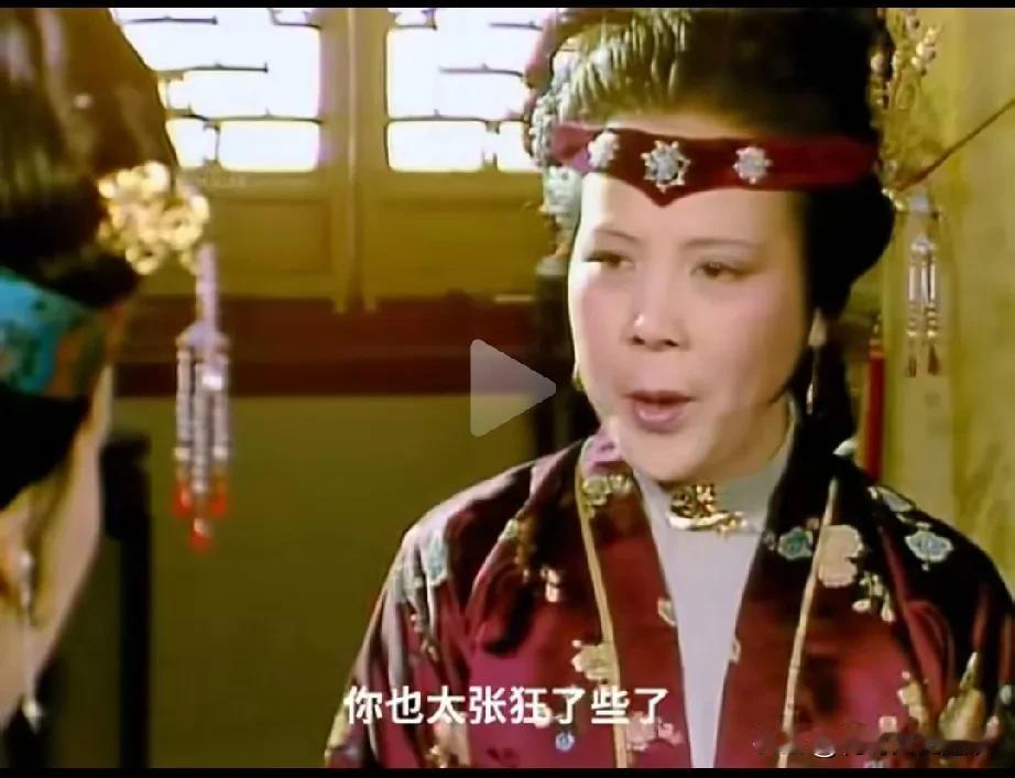 大家有没有发现一个问题，红楼梦里面的邢夫人对贾赦娶鸳鸯做妾非常支持，还亲自张罗。