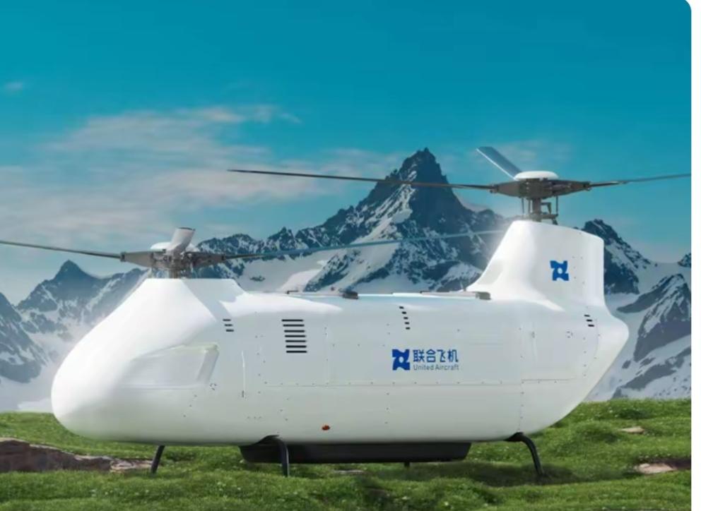 哈尔滨造出的国产空中重卡铂影T1400颜值很高，拉到敦煌戈壁，开启高强度的极限环