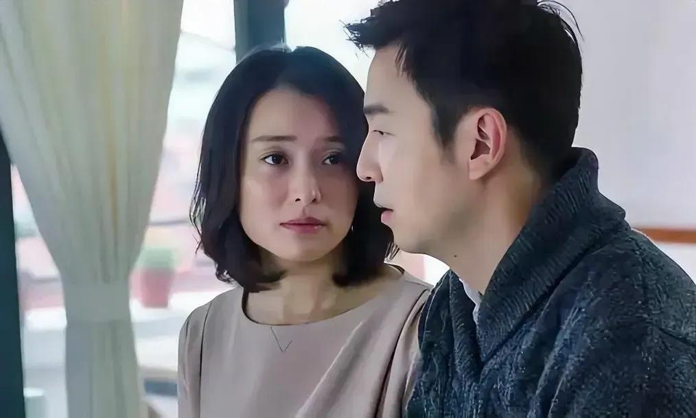 吴越与雷佳音第一次见面就产生了误会吴越把《我的前半生》的凌玲演活了，这个角色