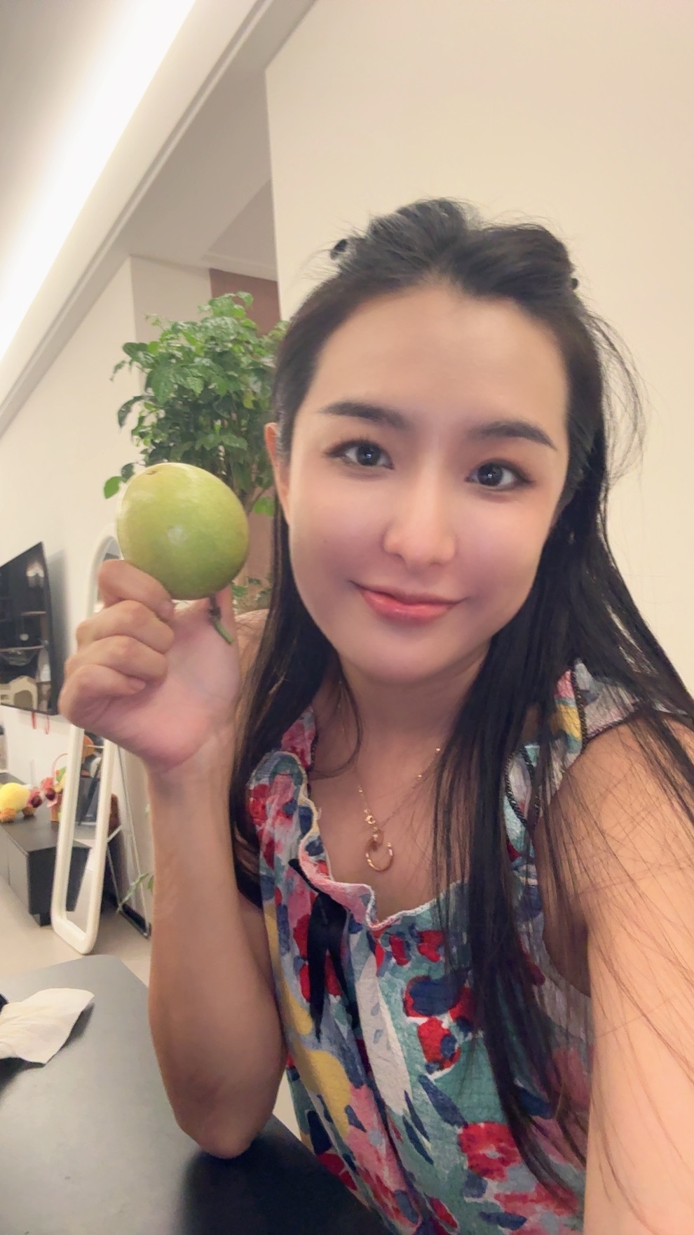 感谢大哥送的百香果我这就开炫了[doge]​​​
