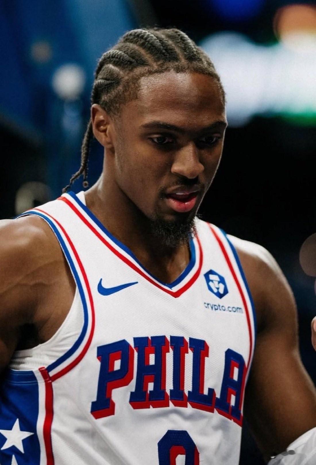 本赛季至今的马克西，超级巨星在路上了！！！——场均出战39.6分钟，联盟第一