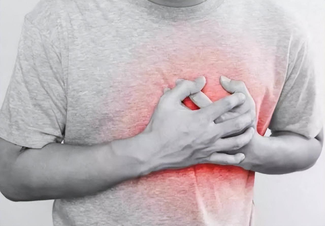 心脏开始衰竭，吃饭先知？心衰竭患者，吃饭时一般会有这几个表现孙大爷七十岁，有