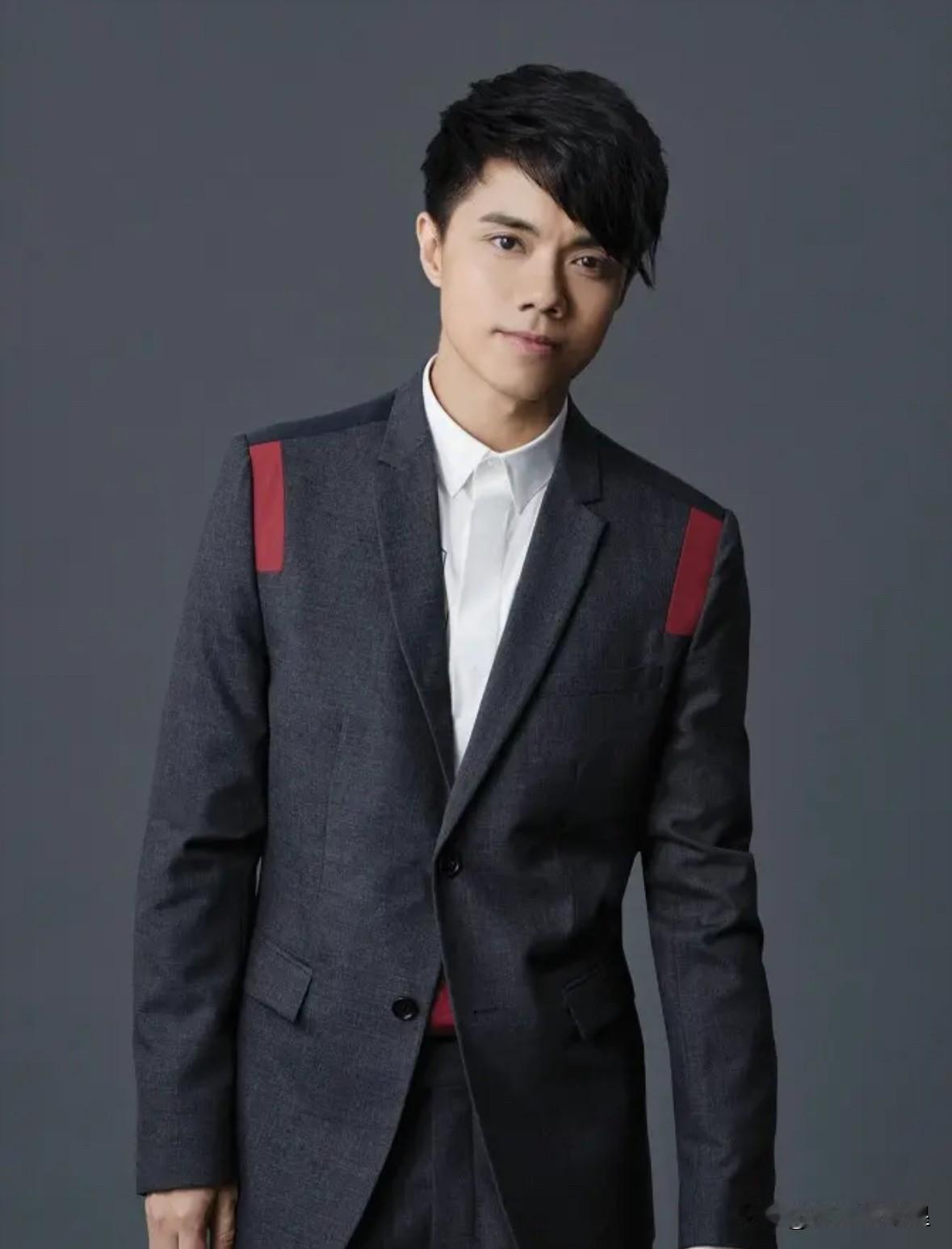 全网举报不断，张敬轩内地演艺事业彻底走向绝境海量举报信息源源不断，张敬轩在内