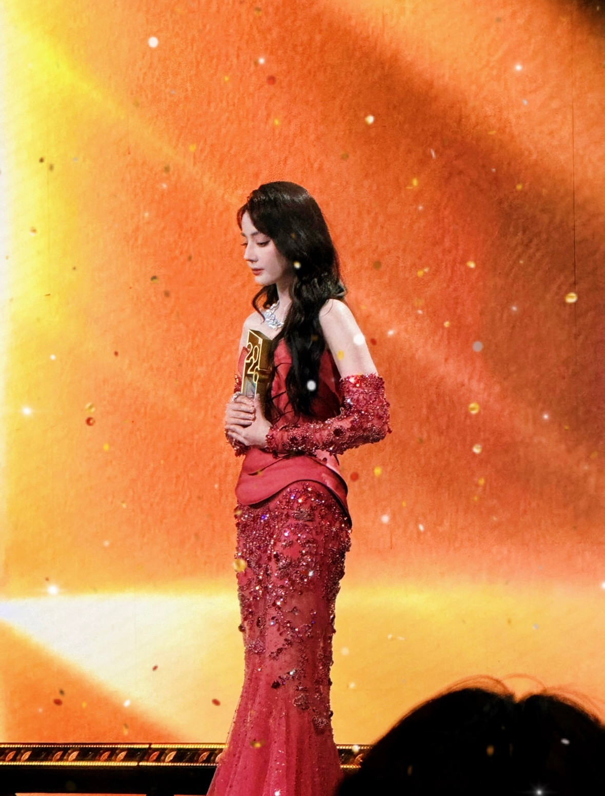 迪丽热巴，你就是最棒的演员🏆有心一连接下两部普法正剧，化自身流量为灌溉社会正