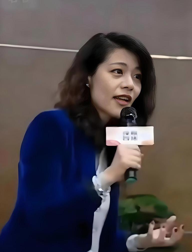 人老了别躺平，让自己动起来复旦教授陈果教授说的好：“人老了，千万不要享清福，