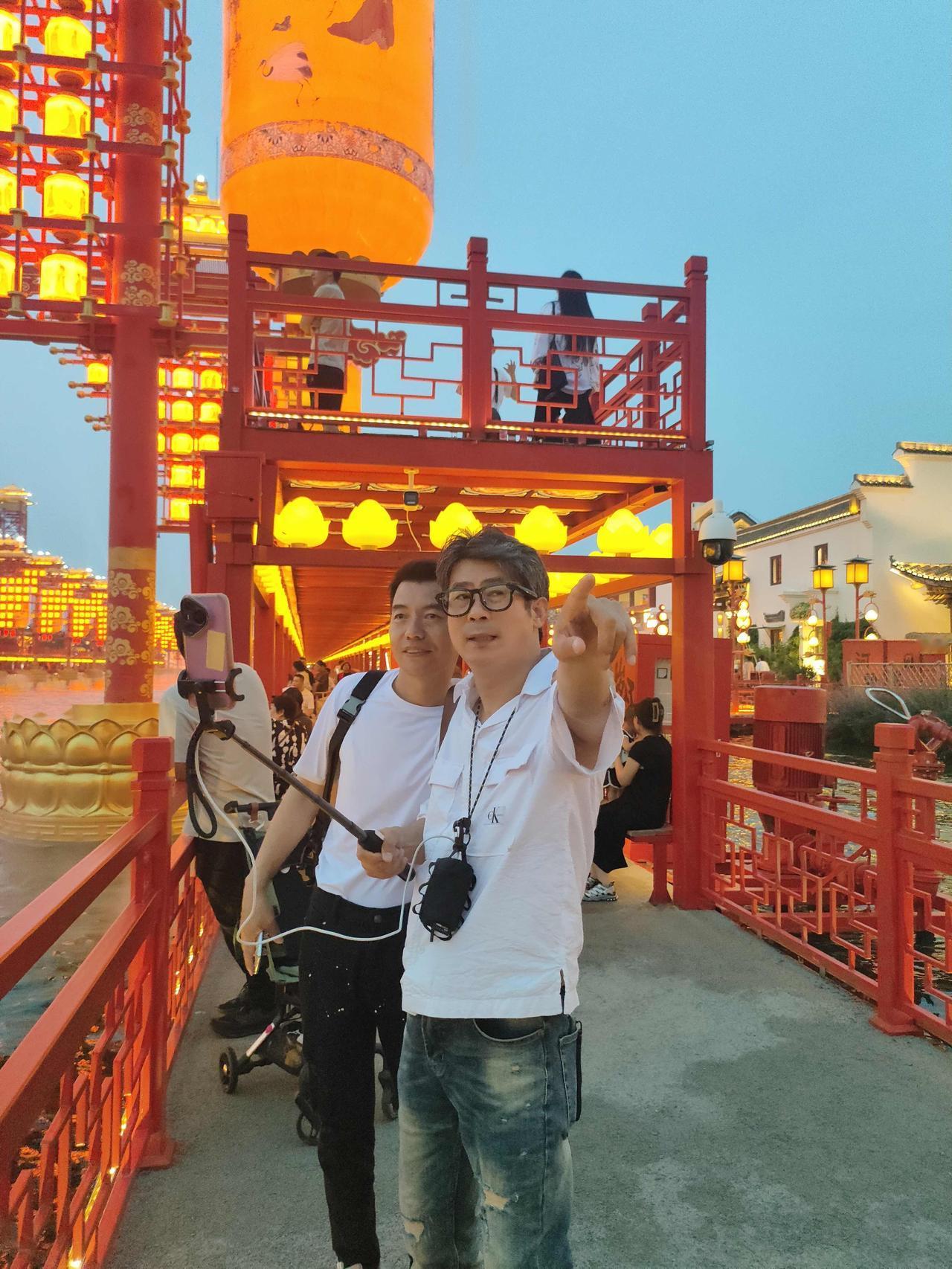 有人说，参与二八皆是自发自愿，恒苏作为主播付出了，也得到了，貌似很有道理，却没有
