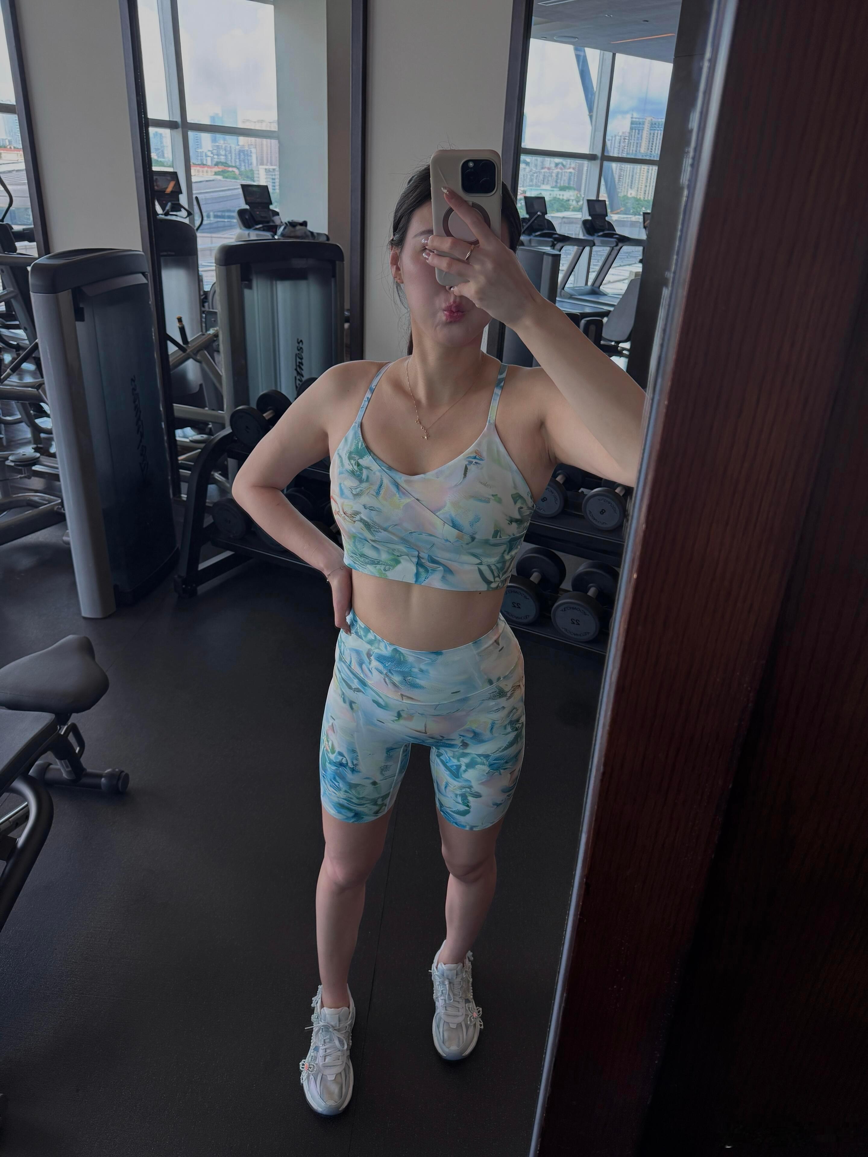 刘湘自律健身拍照​​​