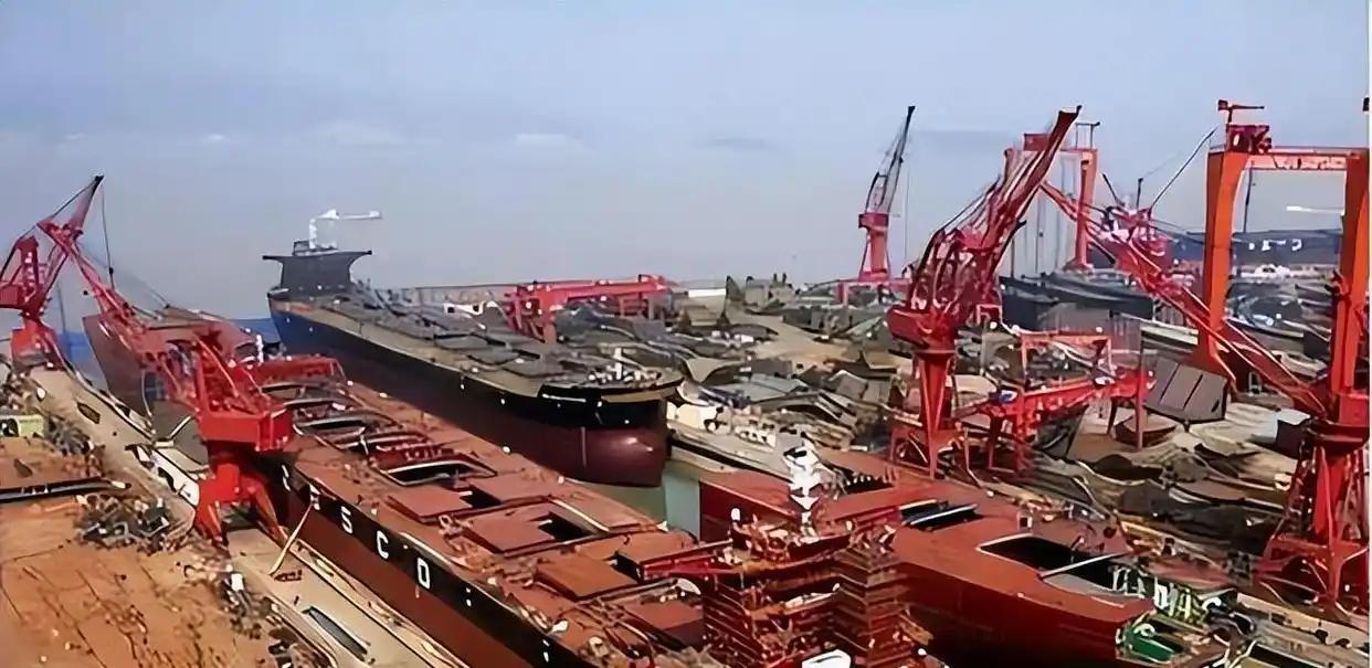 中国造船称霸全球，却面临“后继无人”？机器能替代的仍然不到30%，以后谁来造