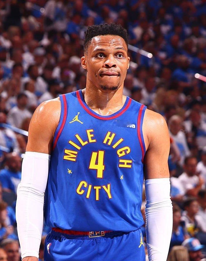 美媒：威少在NBA没有市场了，在NBA的未来悬而未决。​​​