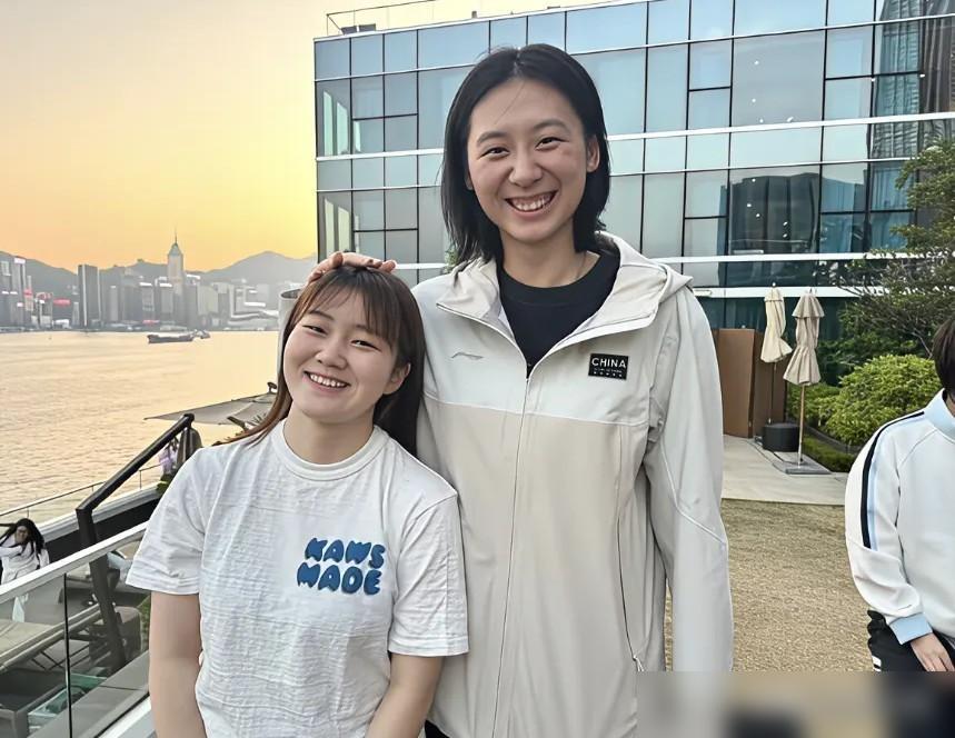 莎莎真是太坏了，估计这个“馊主意”也只有莎莎想的出来，先把当时怎么回事说清楚