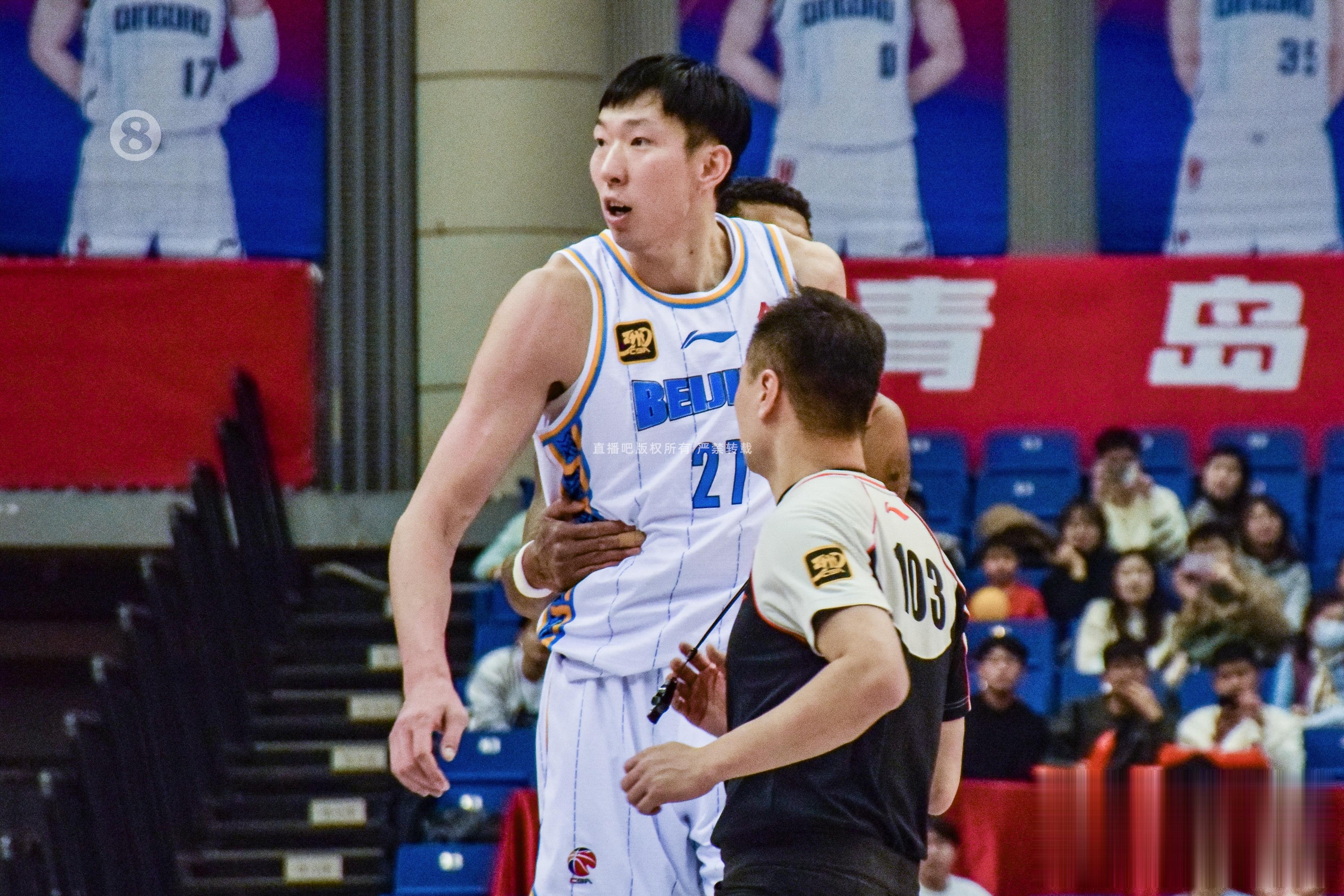 体坛记者: 首钢之前在巴特尔谈判上吃过亏 对周琦&小曾操作很谨慎