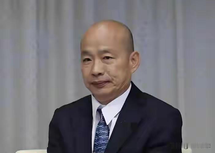 傅崐萁到底辞不辞？韩国瑜怒呛“慈禧太后”，他回了8个字昨天（8月11日），台