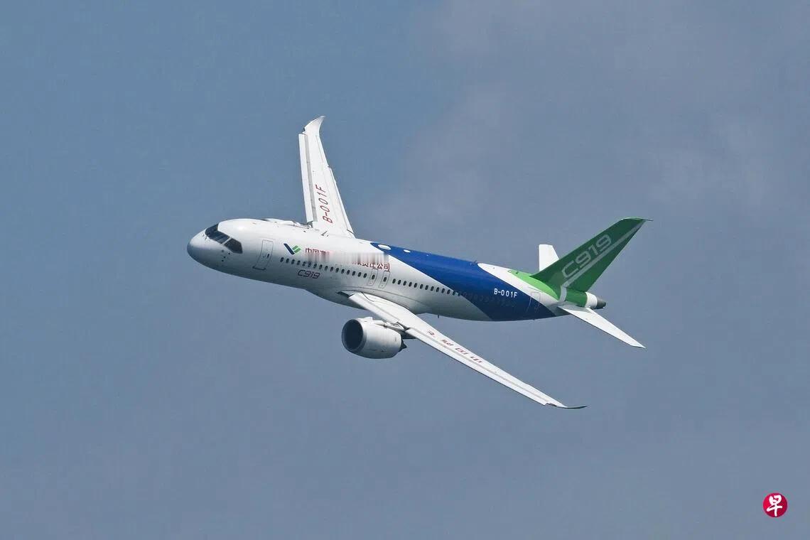 我国的C919大飞机又前进了一大步，不简单！中国C919高原型首架机完成首次飞行