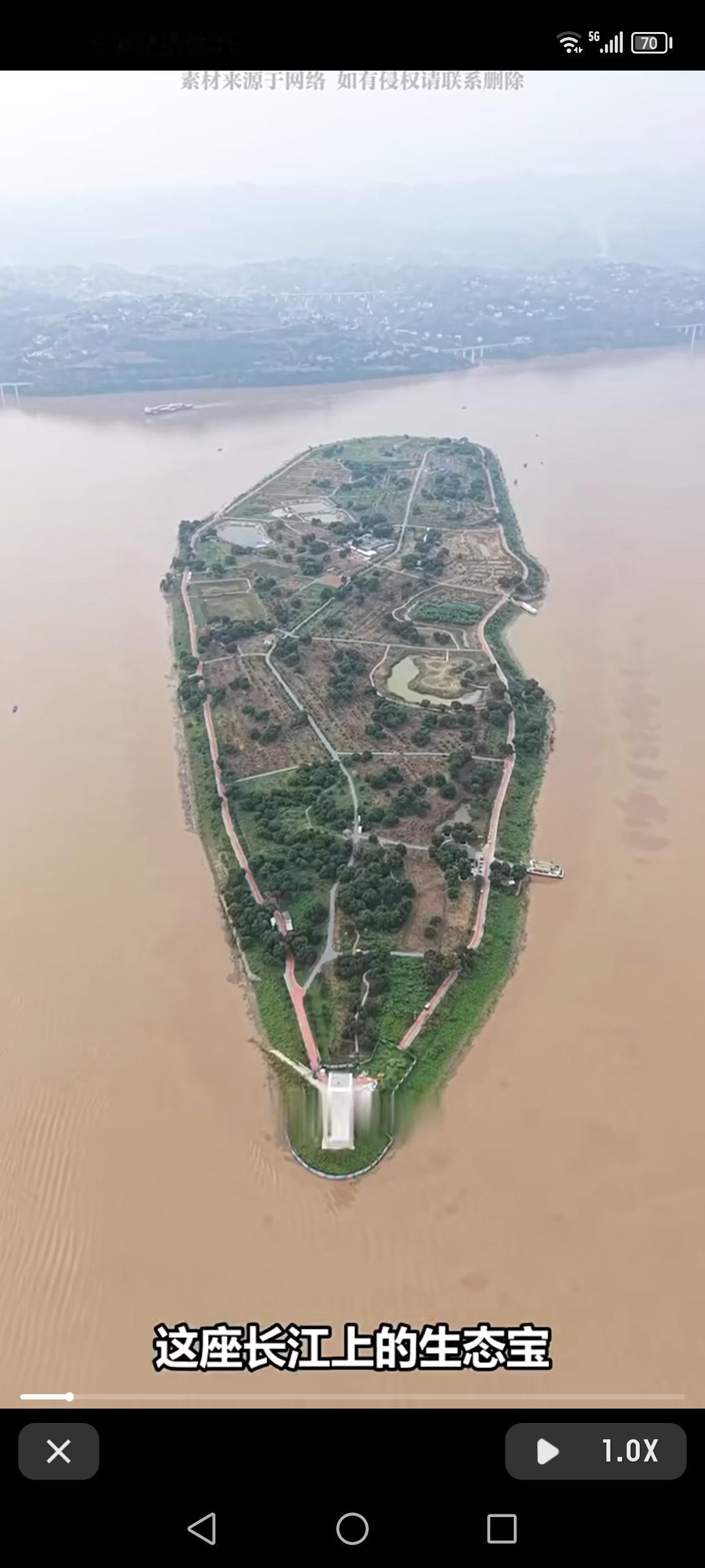 浩陵坪西岛，不愧是长江上的绿宝石，都市人逃离喧嚣的秘境。它距离重庆涪陵城区24公