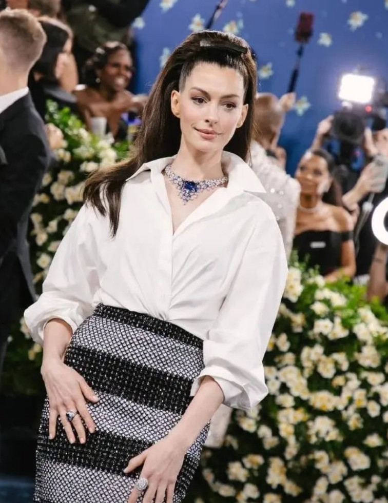 除了刘亦菲，宝格丽的其他四个全球代言人，集体亮相MetGala2025红毯造